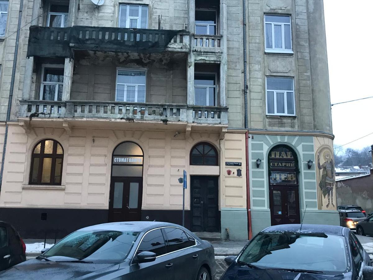 Львів Центр Міста Apartment In The Center Of Lviv Поруч Громадська Парковка Ngoại thất bức ảnh