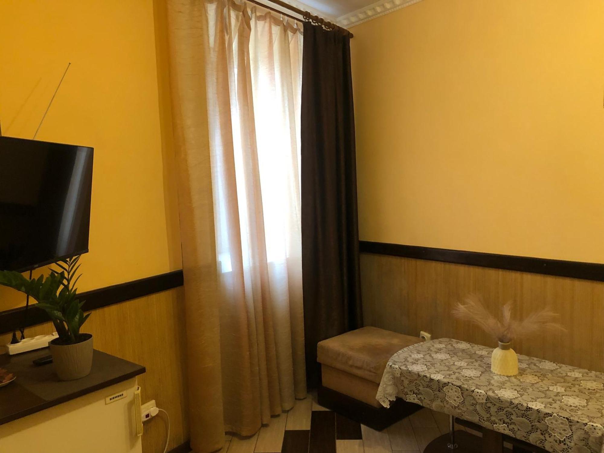 Львів Центр Міста Apartment In The Center Of Lviv Поруч Громадська Парковка Ngoại thất bức ảnh